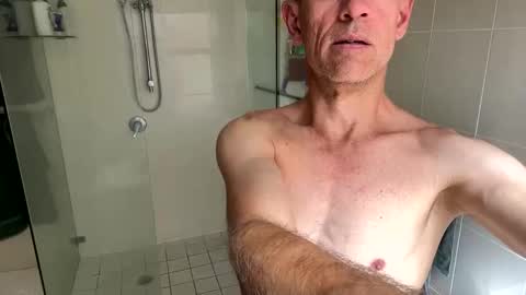 Snapshot of aussie_aza chatting on October 8, 2025, 3:37 am Aussie azza online show from October 8, 2025, 3:37 am