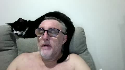 aussie_ozzie online show from June 18, 2026, 6:57 am