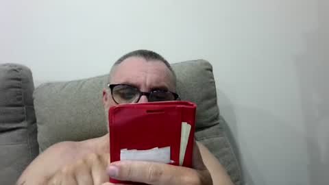 aussie_ozzie online show from July 15, 2026, 7:35 am