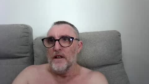 aussie_ozzie online show from July 19, 2026, 12:47 am