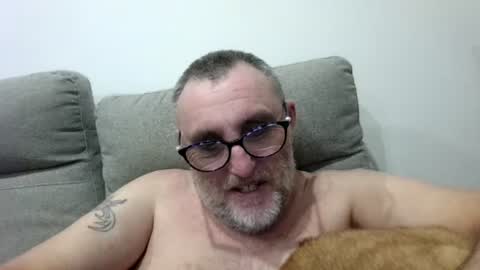 aussie_ozzie online show from July 20, 2026, 10:39 am