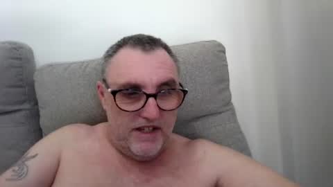 aussie_ozzie online show from August 2, 2026, 4:11 am