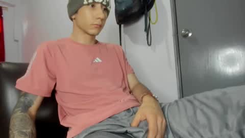 Snapshot of austin1119a chatting on January 20, 2025, 8:29 pm austin1119a online show from January 20, 2025, 8:29 pm