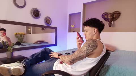 Snapshot of austin_collinss chatting on December 31, 2024, 6:16 am AUSTIN online show from December 31, 2024, 6:16 am