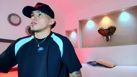 Snapshot of austin_collinss chatting on February 6, 2025, 1:49 am AUSTIN online show from February 6, 2025, 1:49 am