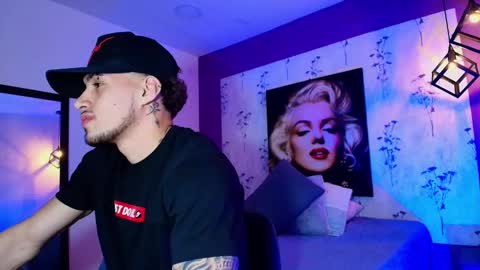 Snapshot of austin_collinss chatting on February 19, 2025, 3:28 am AUSTIN online show from February 19, 2025, 3:28 am