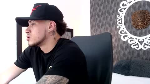 Snapshot of austin_collinss chatting on February 22, 2025, 1:13 pm AUSTIN online show from February 22, 2025, 1:13 pm