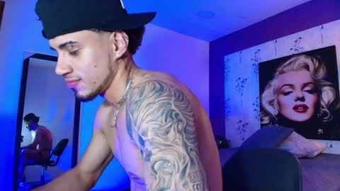 Snapshot of austin_collinss chatting on March 4, 2025, 9:07 am AUSTIN online show from March 4, 2025, 9:07 am