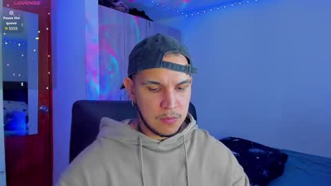 A online show from September 30, 2025, 9:31 pm