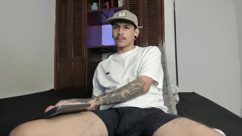 Snapshot of austin_falcon chatting on September 27, 2025, 1:27 pm Austin online show from September 27, 2025, 1:27 pm