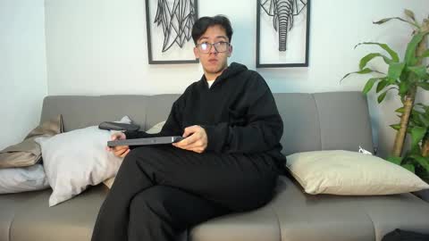 Snapshot of austinreeds chatting on November 8, 2025, 11:43 am austinreeds online show from November 8, 2025, 11:43 am