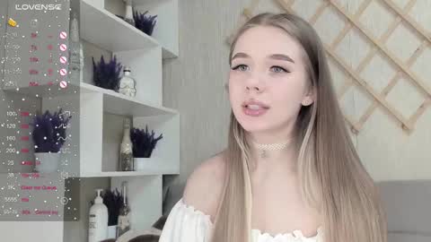 Snapshot of auto_baby chatting on November 24, 2025, 11:10 am Dasha online show from November 24, 2025, 11:10 am