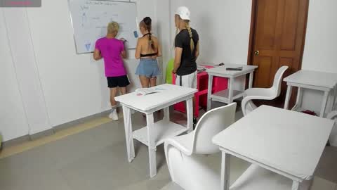 AVA online show from January 10, 2026, 9:05 pm