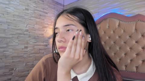              online show from January 12, 2025, 1:53 am