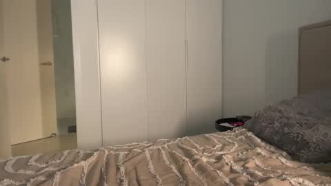 Ava  online show from November 1, 2025, 11:07 pm