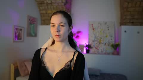 ava taylor18 online show from December 3, 2024, 2:27 pm