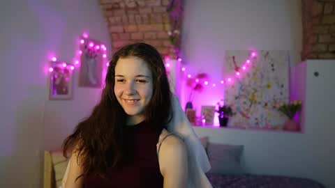 ava taylor18 online show from December 10, 2024, 5:44 pm