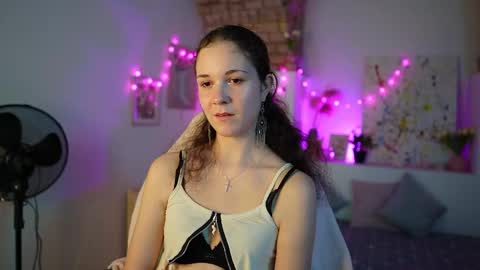 ava taylor18 online show from December 17, 2024, 5:58 pm