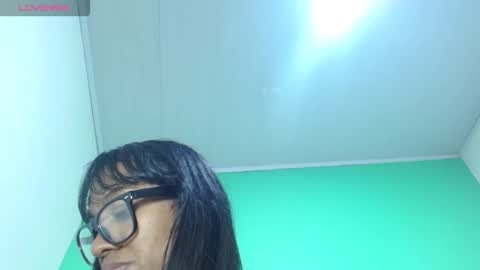avaleri cherry online show from May 28, 2026, 3:15 am