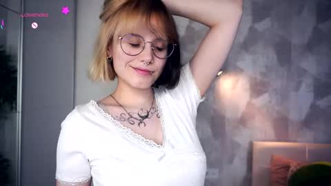 avaobierne online show from February 10, 2026, 6:12 pm