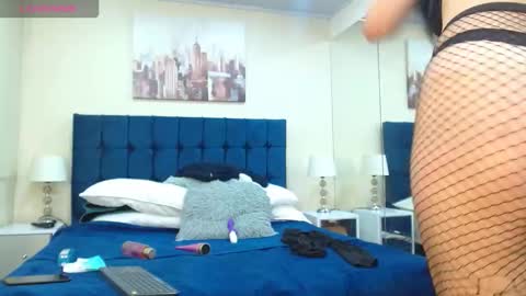 Snapshot of avareece chatting on November 29, 2025, 12:52 pm Ava online show from November 29, 2025, 12:52 pm