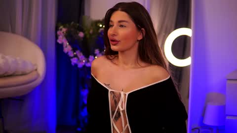 Snapshot of avashay chatting on January 24, 2025, 10:19 pm Carina online show from January 24, 2025, 10:19 pm