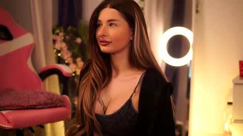 Snapshot of avashay chatting on January 31, 2025, 10:42 pm Carina online show from January 31, 2025, 10:42 pm