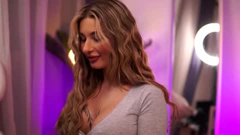 Snapshot of avashay chatting on March 2, 2025, 11:09 pm Carina online show from March 2, 2025, 11:09 pm