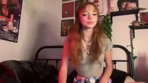avaxlee online show from July 8, 2026, 2:16 am