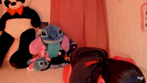 Snapshot of ave_fenix69 chatting on December 24, 2024, 1:27 am Valery -- online show from December 24, 2024, 1:27 am