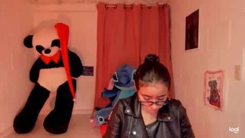 Snapshot of ave_fenix69 chatting on January 8, 2025, 2:03 am Valery -- online show from January 8, 2025, 2:03 am