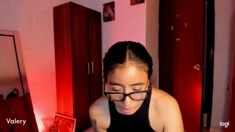 Snapshot of ave_fenix69 chatting on November 2, 2025, 12:57 am Valery -- online show from November 2, 2025, 12:57 am