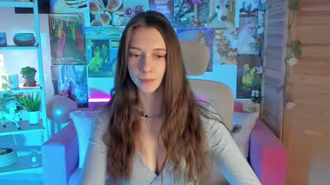 Avie online show from January 7, 2025, 3:12 pm