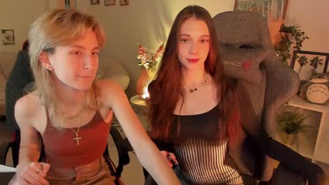 Snapshot of aveangela chatting on January 16, 2025, 9:05 am Avie online show from January 16, 2025, 9:05 am