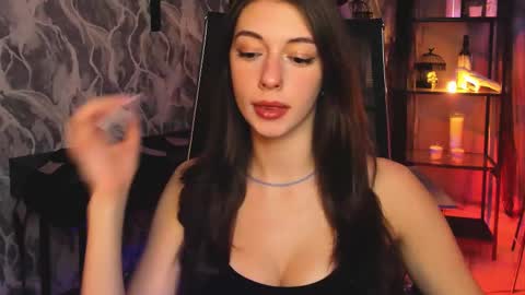 Snapshot of aveangela chatting on October 28, 2025, 7:27 pm Avie online show from October 28, 2025, 7:27 pm