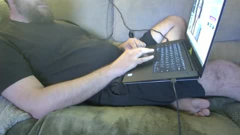 Snapshot of average_stag chatting on June 18, 2026, 1:17 am average_stag online show from June 18, 2026, 1:17 am
