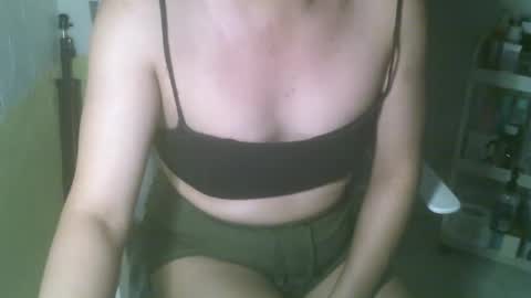 Rhian online show from March 1, 2025, 6:13 am