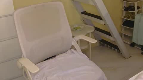 Rhian online show from February 24, 2026, 3:04 am