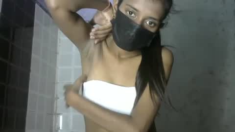 avery_lust01 online show from June 3, 2026, 5:21 am