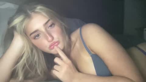 averymillerr online show from January 11, 2025, 5:31 am