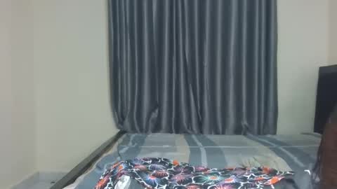 Snapshot of avian_babe chatting on April 2, 2026, 4:54 am Avian online show from April 2, 2026, 4:54 am