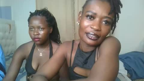 Snapshot of avian_babe chatting on April 12, 2026, 7:19 pm Avian online show from April 12, 2026, 7:19 pm