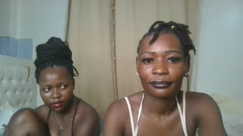 Snapshot of avian_babe chatting on April 14, 2026, 5:41 pm Avian online show from April 14, 2026, 5:41 pm