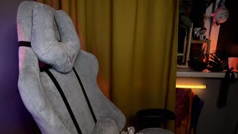 Snapshot of aviva_faith chatting on January 18, 2025, 1:08 am Aviva online show from January 18, 2025, 1:08 am