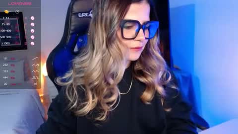 Snapshot of avrill_morgan chatting on November 7, 2025, 2:06 pm Avrill Morgan online show from November 7, 2025, 2:06 pm