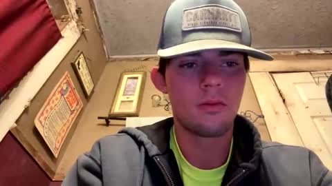 Herjobistables online show from November 21, 2025, 6:01 am