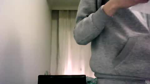 Snapshot of awesenheit chatting on December 31, 2024, 1:19 pm awesenheit online show from December 31, 2024, 1:19 pm