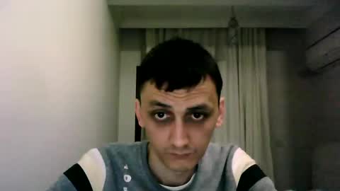 Snapshot of awesenheit chatting on January 16, 2025, 3:35 pm awesenheit online show from January 16, 2025, 3:35 pm