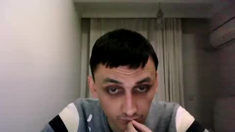 Snapshot of awesenheit chatting on January 20, 2025, 10:48 pm awesenheit online show from January 20, 2025, 10:48 pm