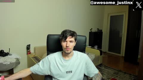 Snapshot of awesome_justin chatting on December 4, 2024, 11:30 am Justin online show from December 4, 2024, 11:30 am